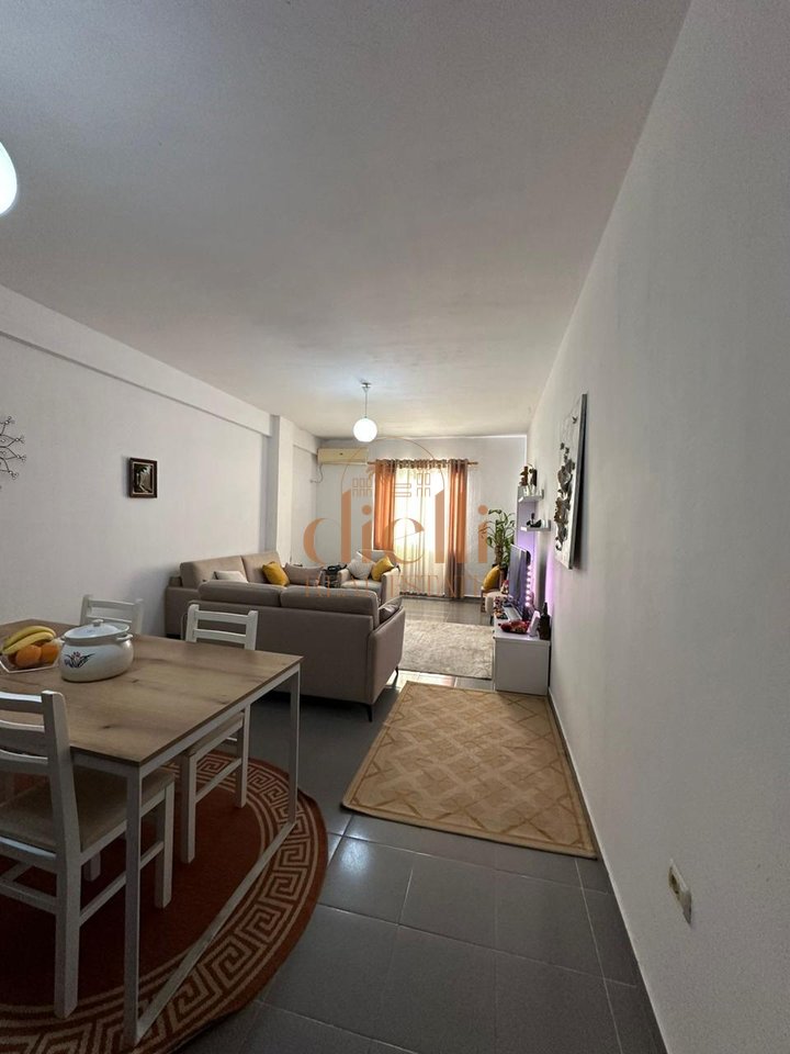Apartament 2+1 per Shitje ne Yzberisht