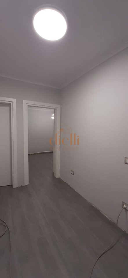 Ambient Zyrash per Qira prane Shkolles se Kuqe