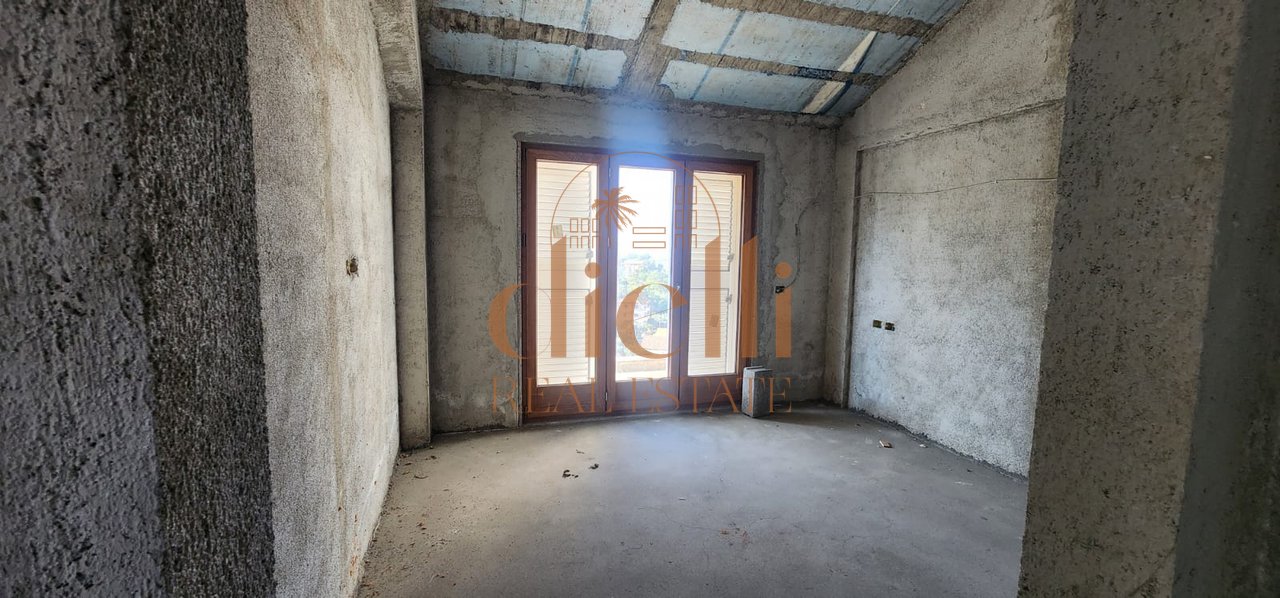 Exclusive! Villa for Sale in Yrshek