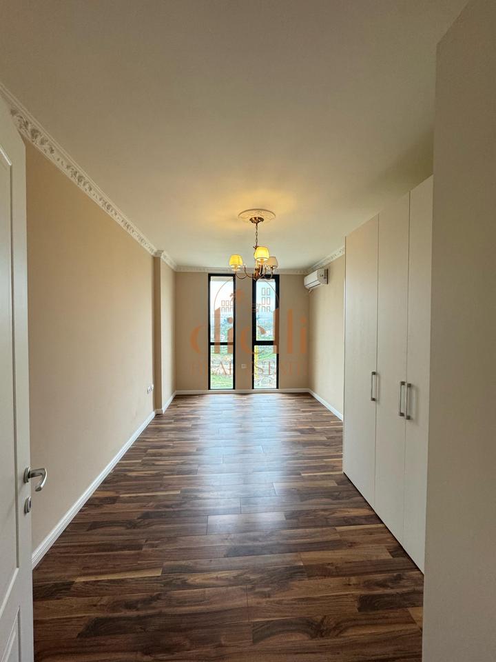 Okazion-Apartament 2+1+2 per Shitje tek Liqeni Thate