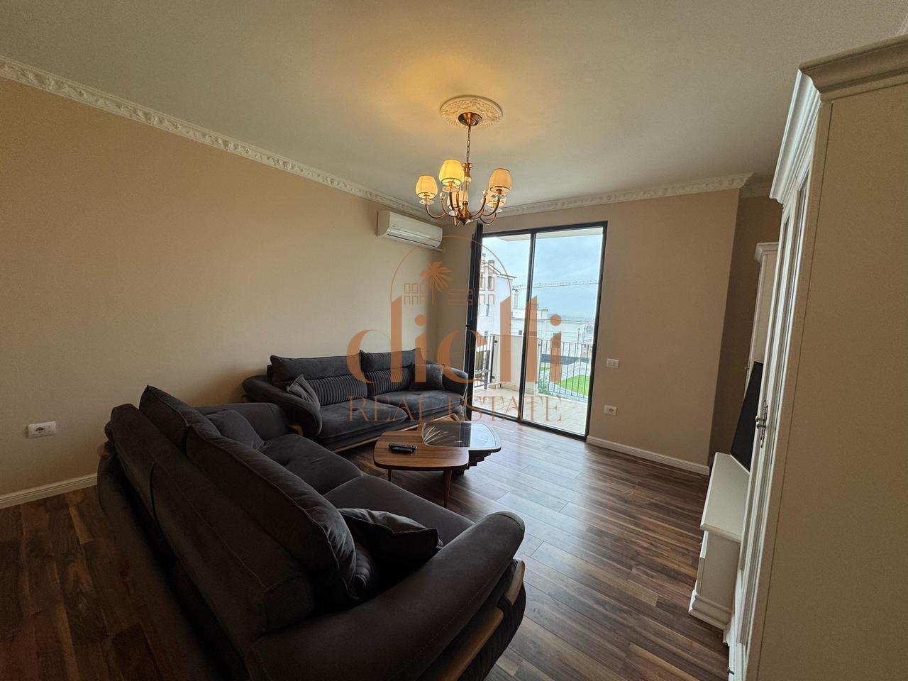 Okazion-Apartament 2+1+2 per Shitje tek Liqeni Thate