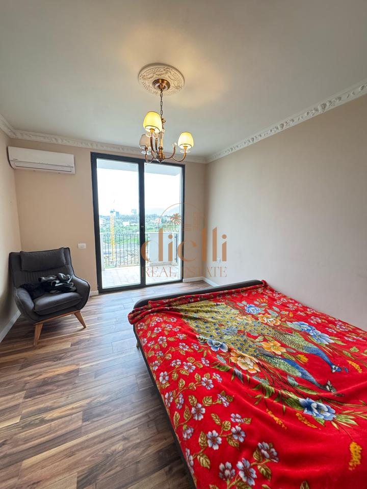 Okazion-Apartament 2+1+2 per Shitje tek Liqeni Thate