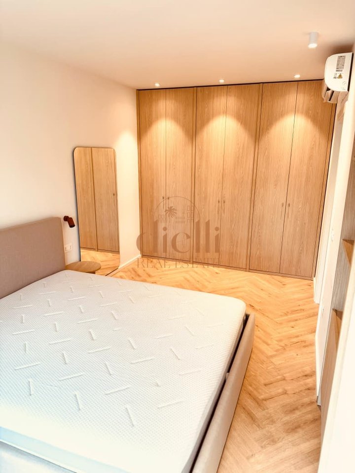 Apartament 2+1+2 per Qira tek Shkolla e Kuqe