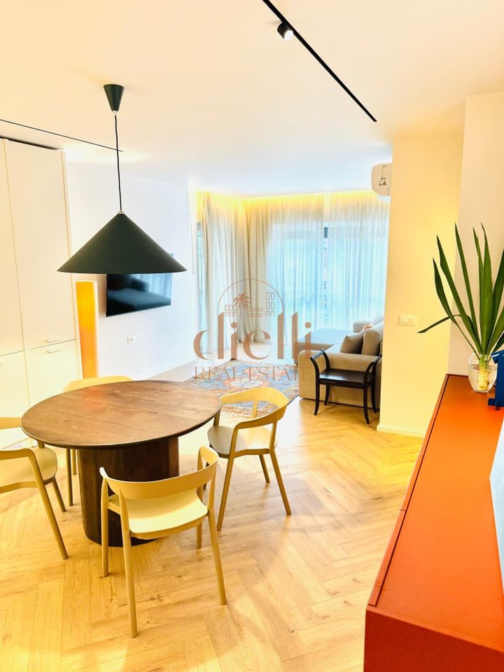 Apartament 2+1+2 per Qira tek Shkolla e Kuqe