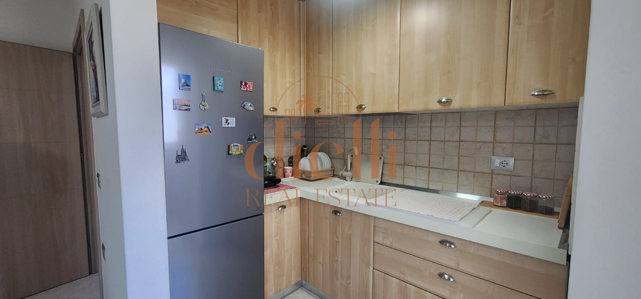 Apartament 1+1 per Shitje tek Oxhaku (I Diskutushem)