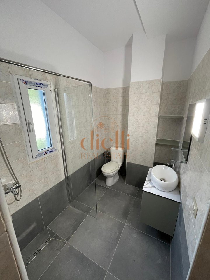 Apartament 2+1 per Shitje ne Sarande
