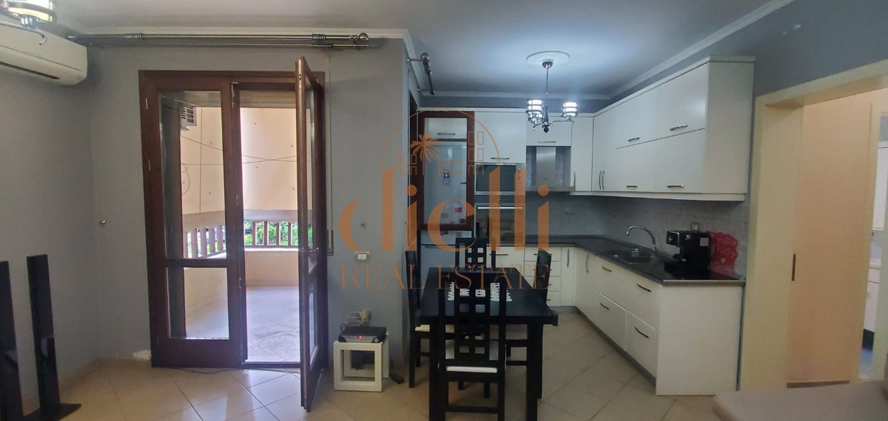 Apartament 2+1+2 per Shitje tek Kopshti Botanik