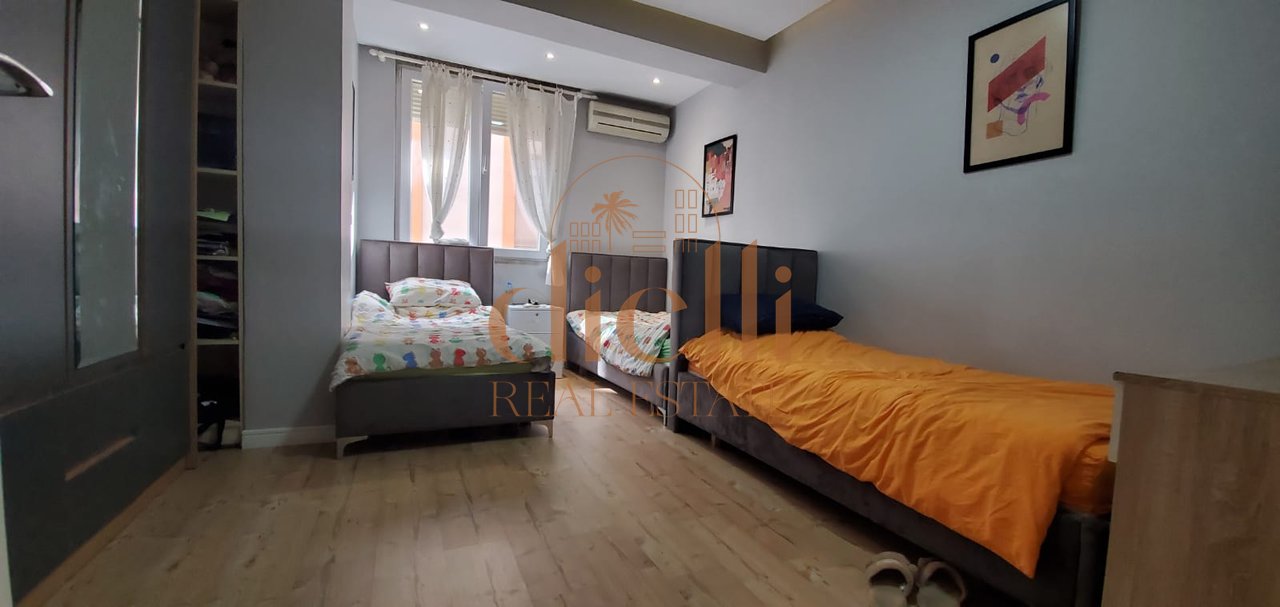 Apartament 2+1+2 per Shitje tek Liqeni Thate