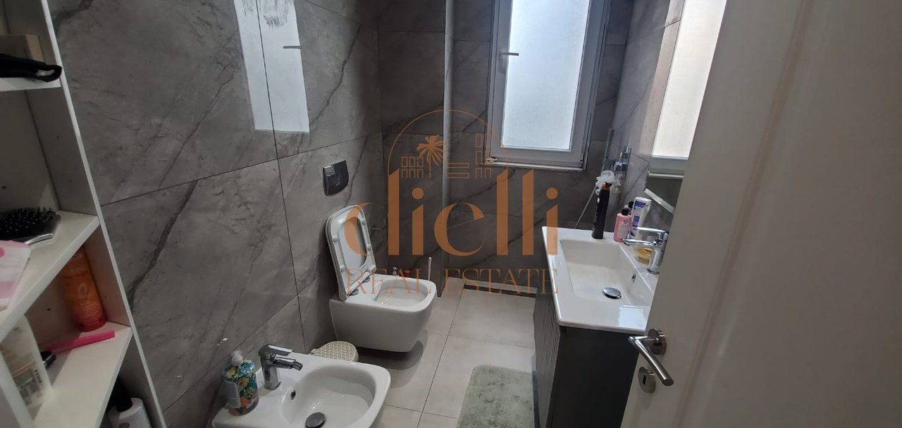 Apartament 2+1+2 per Shitje tek Liqeni Thate