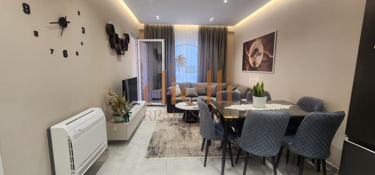 Apartament 1+1+Post Parkimi per Qira tek Kompleksi Aura Laprake