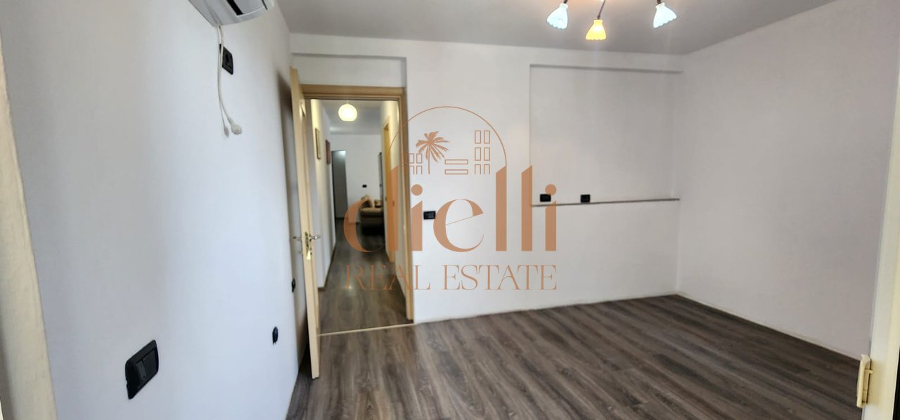 Apartament 2+1 per Shitje tek Fusha Aviacionit