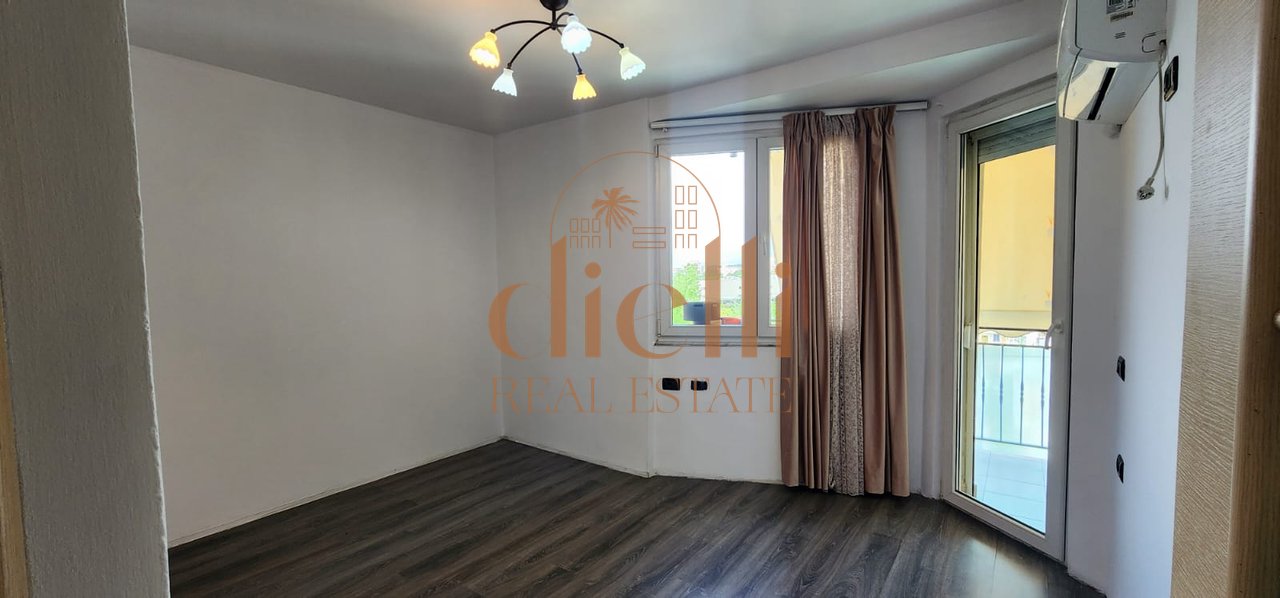 Apartament 2+1 per Shitje tek Fusha Aviacionit