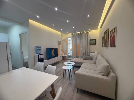 Apartamente 1+1 per Shitje tek Pazari Ri