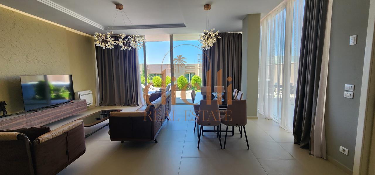 Villa for Sale in Green Coast 1