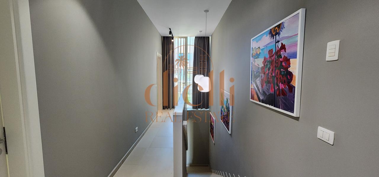 Villa for Sale in Green Coast 1