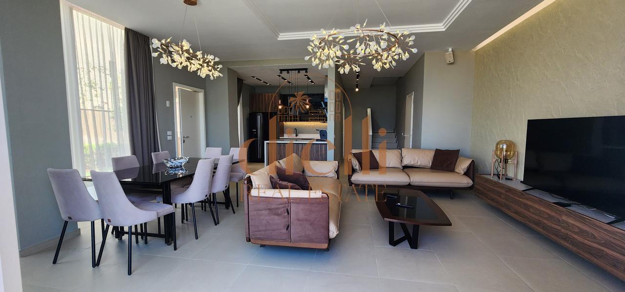 Villa for Sale in Green Coast 1