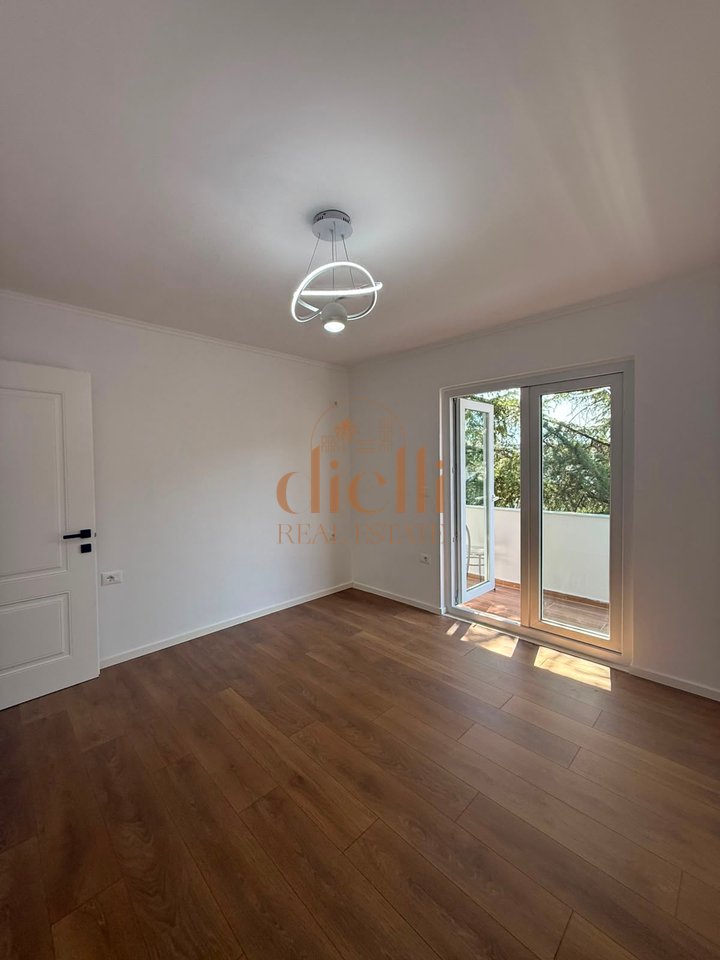 Apartment 1+1 for Sale in Xhamllik