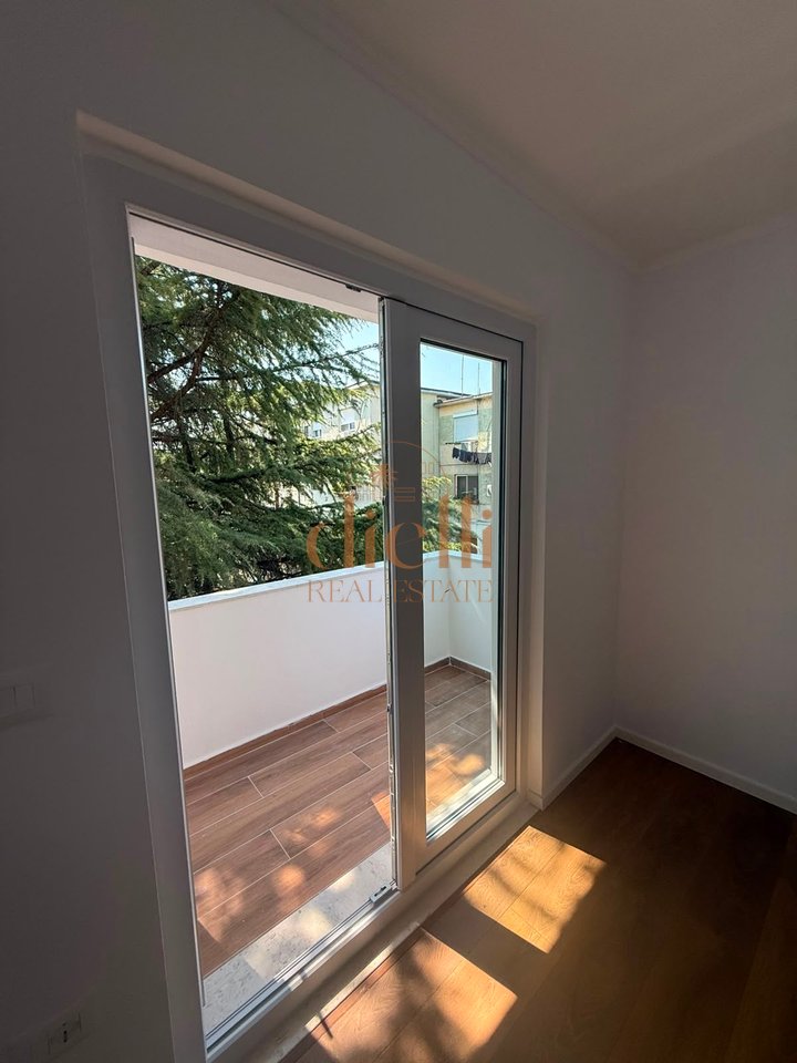 Apartment 1+1 for Sale in Xhamllik