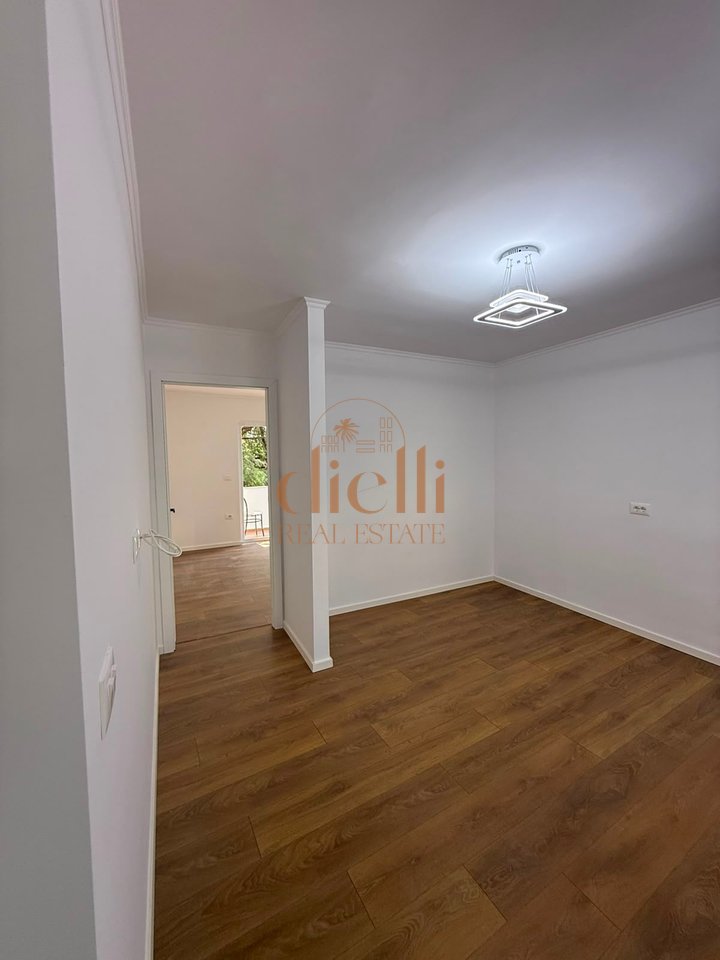 Apartment 1+1 for Sale in Xhamllik