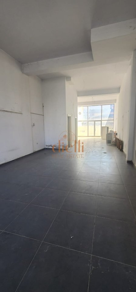 Ambient Biznesi per Shitje ne Astir