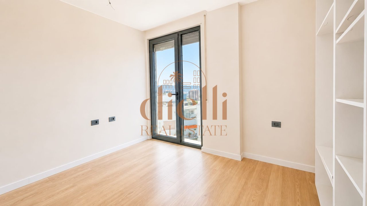 Appartamento 1+1 in Vendita a 21 Dhjetori