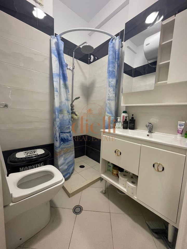 Apartament 1+1 per Shitje te Gjiri Lalzit