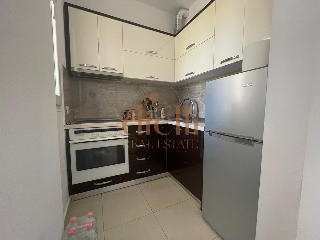 Apartament 1+1 per Shitje te Gjiri Lalzit