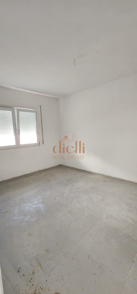 Office Space for Rent at Pazari Ri