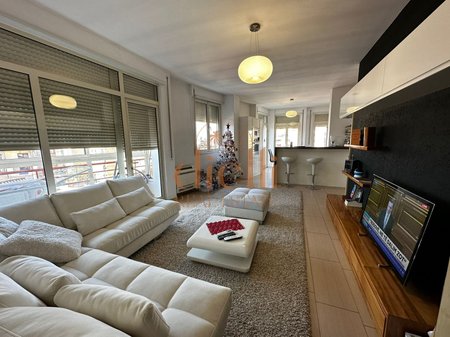 Apartament 2+1 per Shitje tek Tregu Elektrik