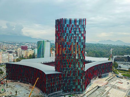 Ambient Zyrash per Qira prane Stadiumit Air Albania
