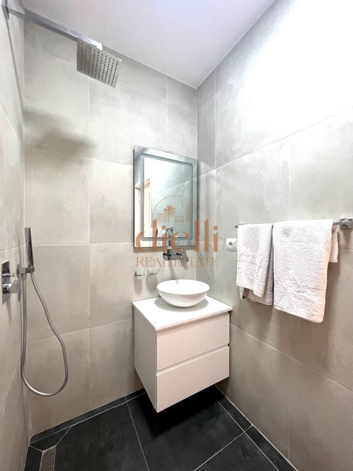 Apartamente 1+1 per Shitje tek Pazari Ri