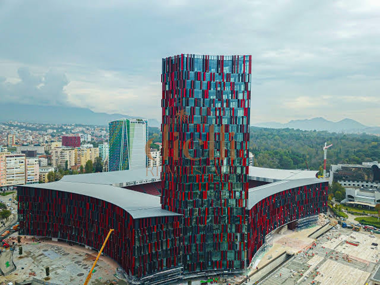 Ambient Zyrash per Qira prane Stadiumit Air Albania