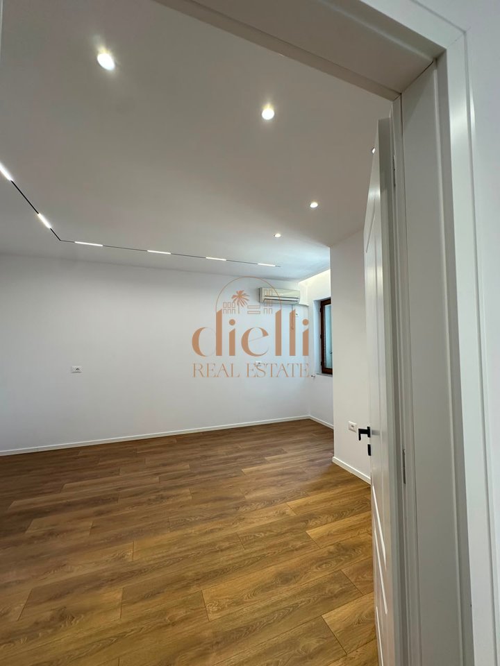 Apartament 2+1 per Shitje ne Vasil Shanto