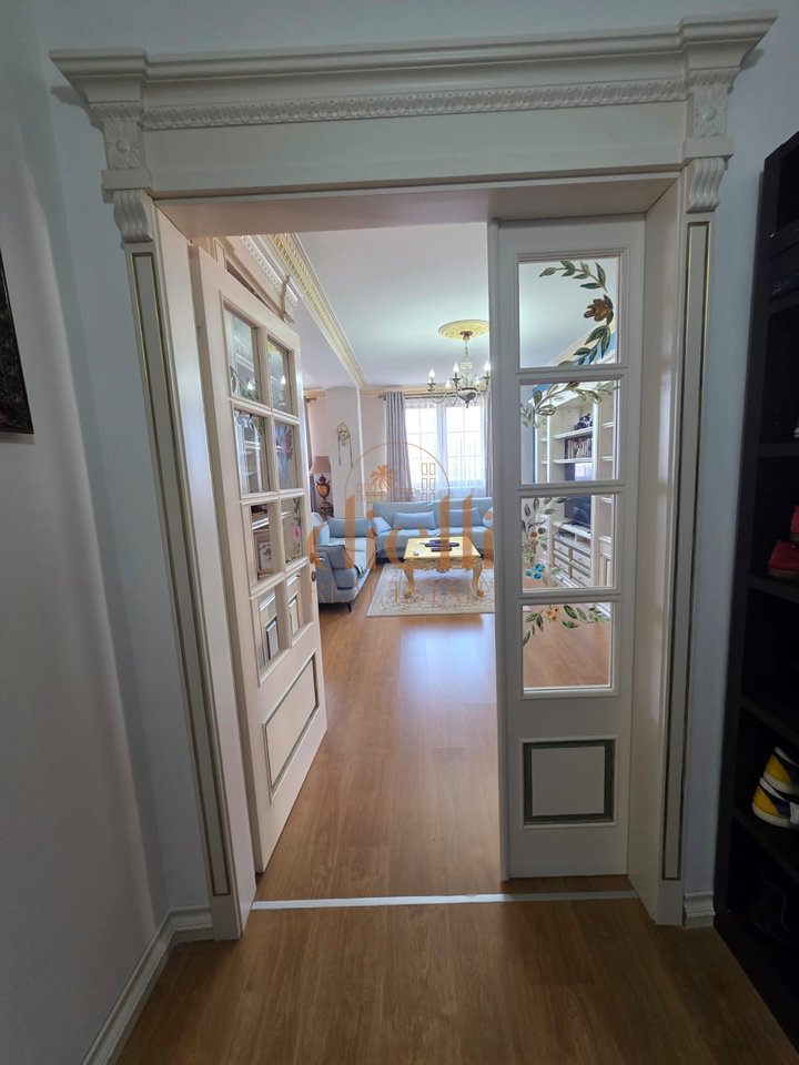 Apartament 2+1+2 per Qira tek Stacioni Trenit
