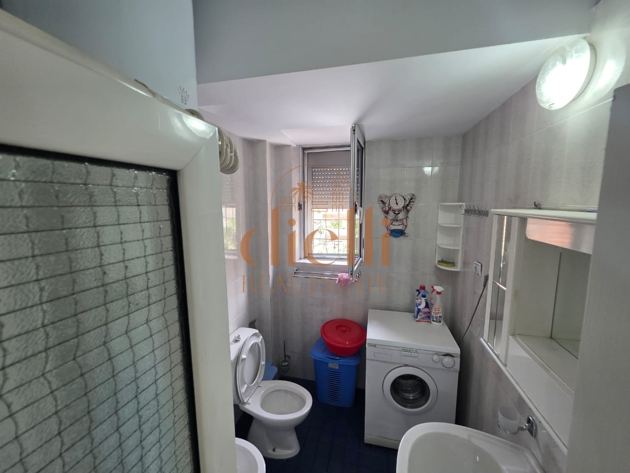 Apartment 1+1 for Sale in Xhamllik