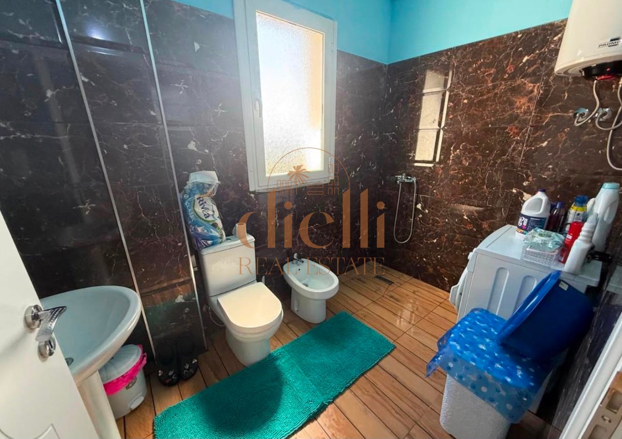 Apartament 2+1 per Qira ne Vlore