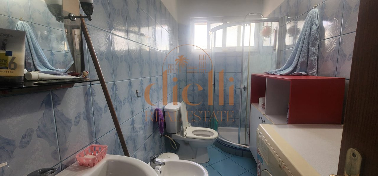 Apartament 2+1 per Shitje tek Ish Parku Autobuzave