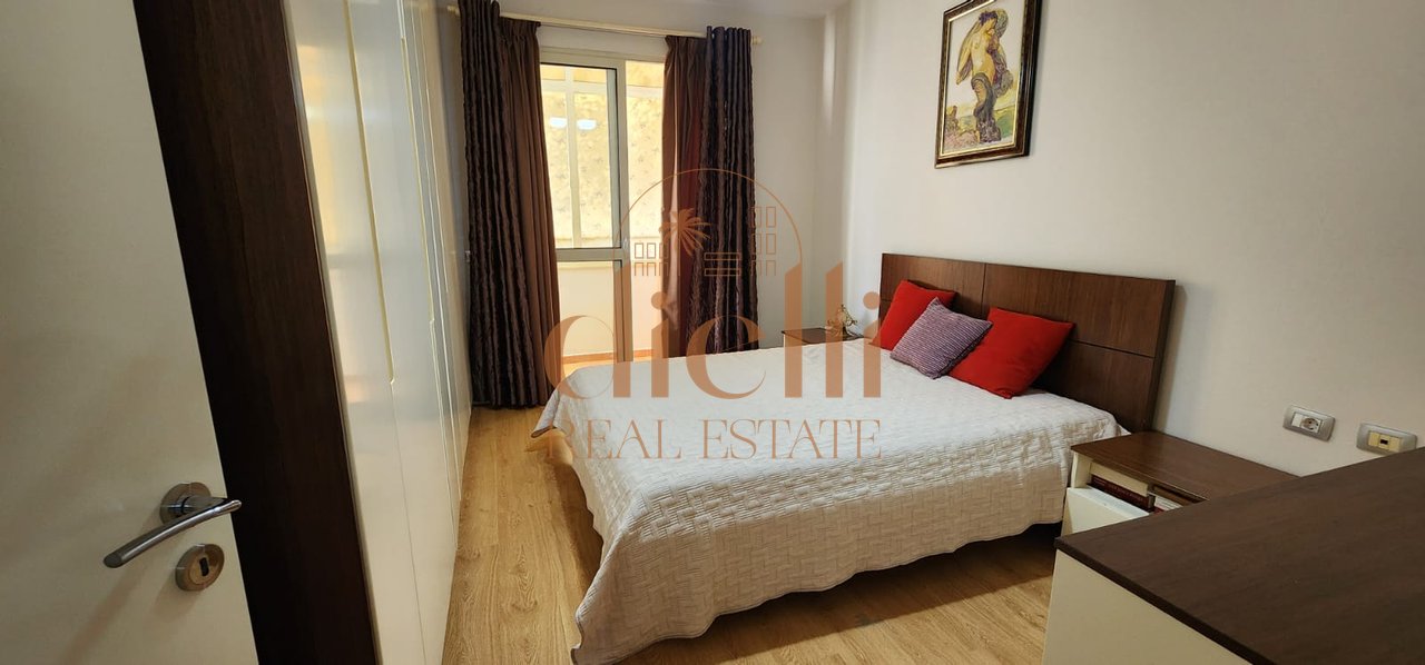 Apartament 3+1+2 per Shitje ne Fresk