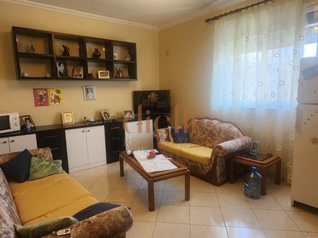 Apartament 2+1 per Shitje tek Ish Parku Autobuzave
