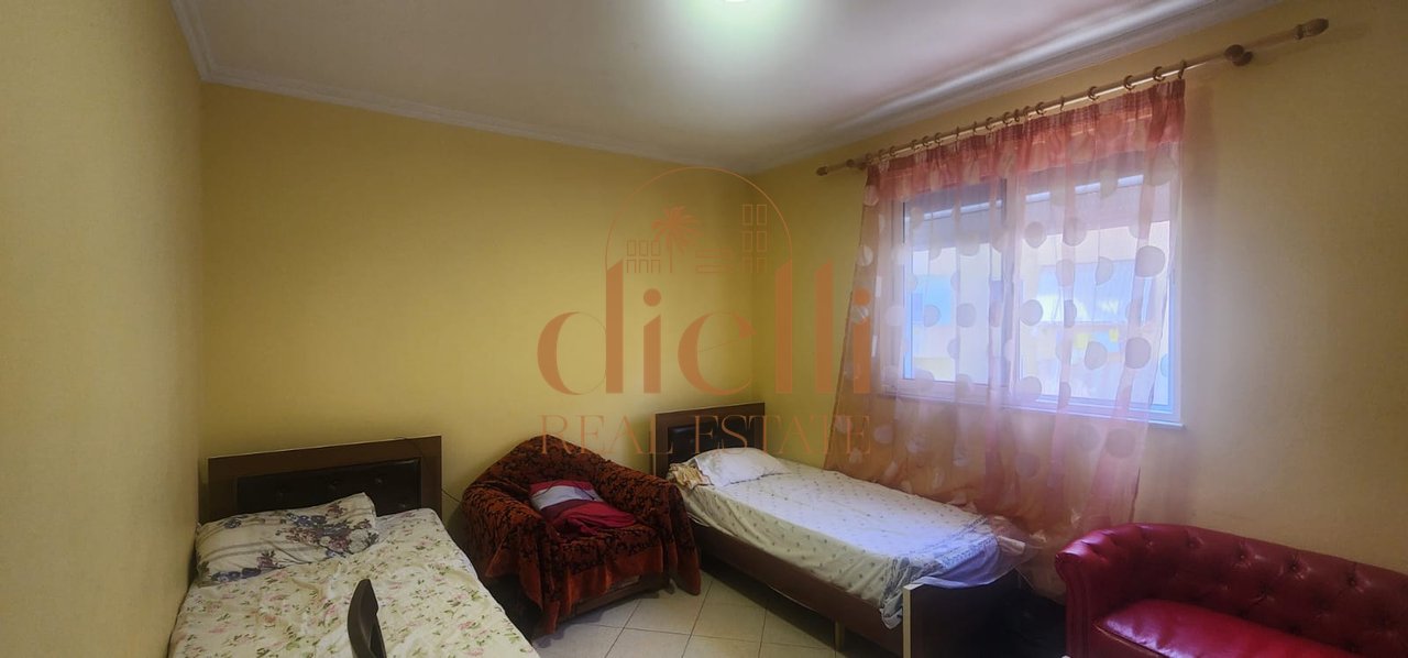 Apartament 2+1 per Shitje tek Ish Parku Autobuzave