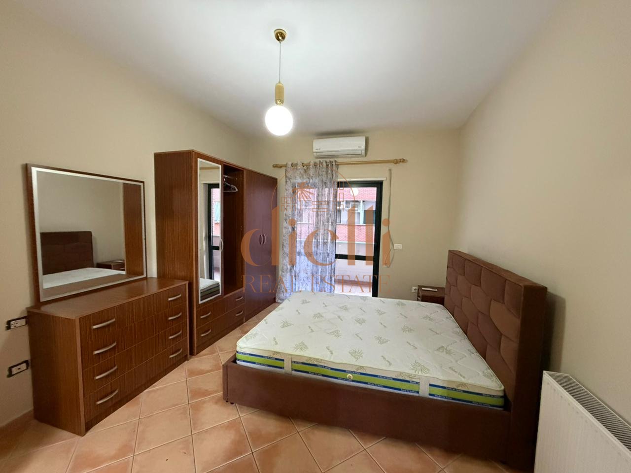 Apartament 2+1+2 per Qira ne Qender