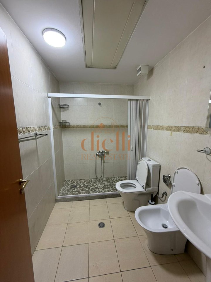 Apartament 2+1+2 per Qira ne Qender