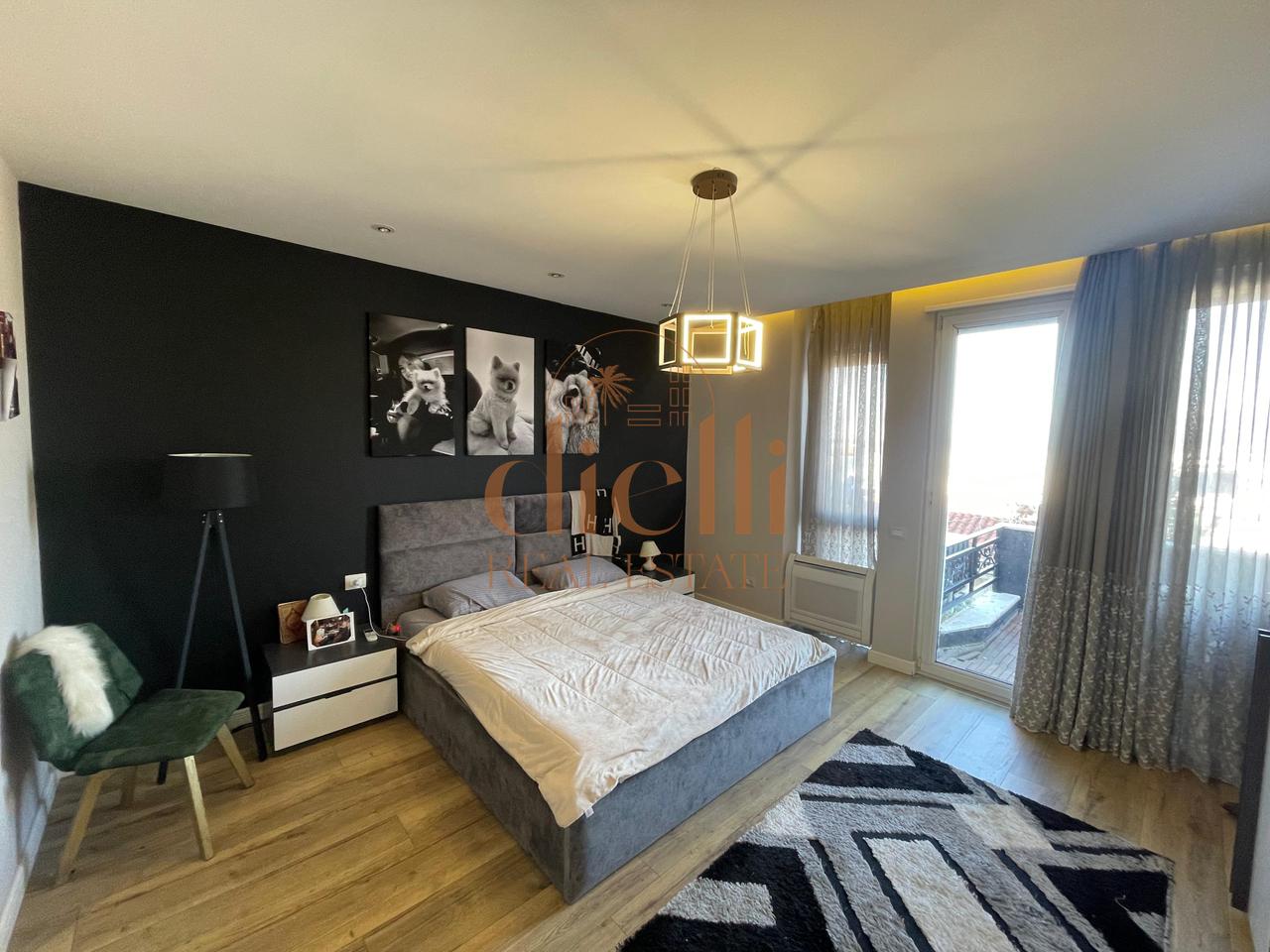 Apartament 2+1+2 per Shitje tek Kopshti Botanik