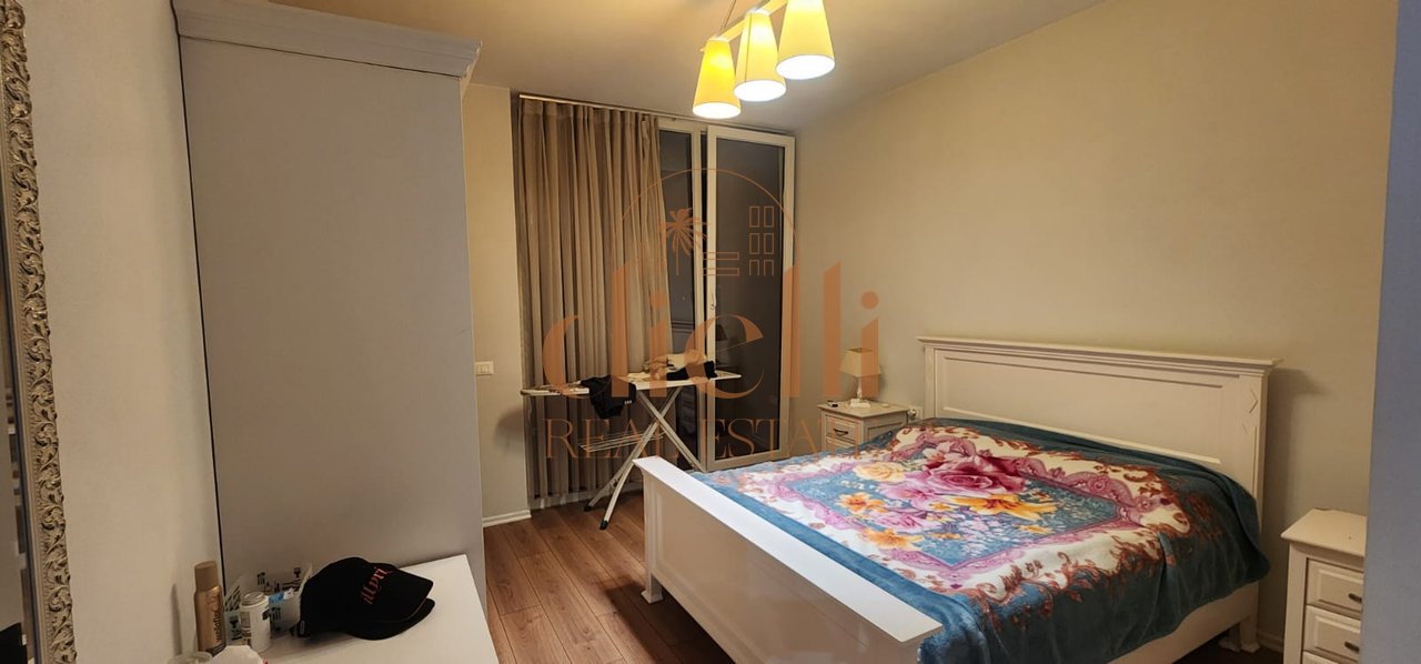 Apartament 2+1+2 per Shitje tek Rruga 4 Deshmoret