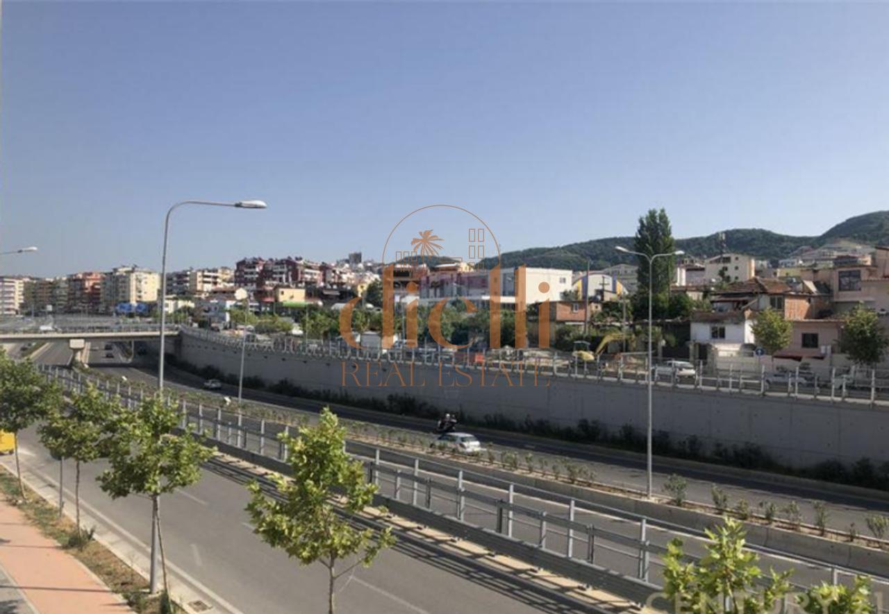 4 Posti Auto in Vendita vicino alla Moschea di Selita