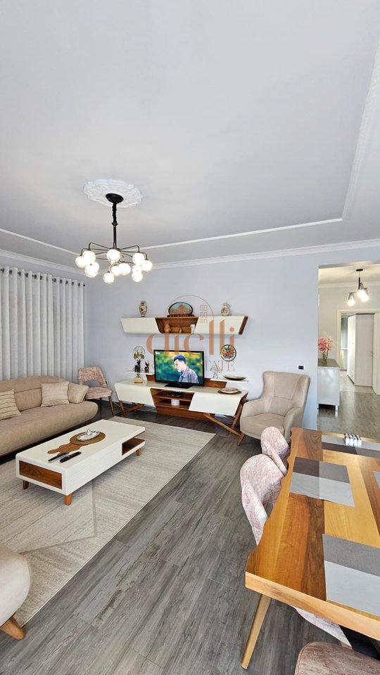 Apartament 3+1+2 per Qira tek Kopshti Botanik