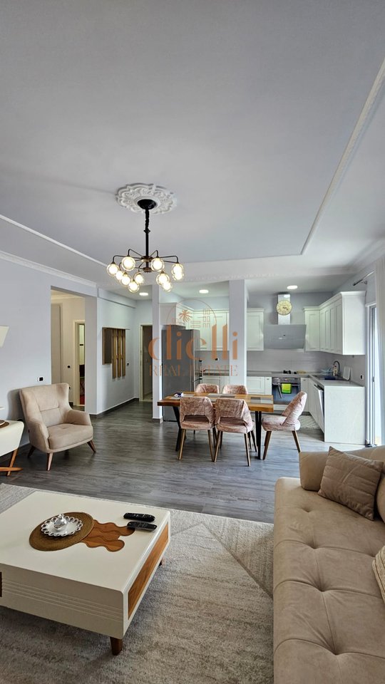 Apartament 3+1+2 per Qira tek Kopshti Botanik