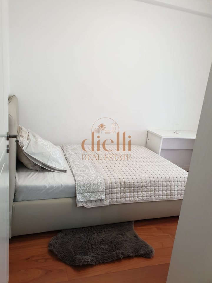 Apartament 3+1+2 per Qira tek Liqeni Thate