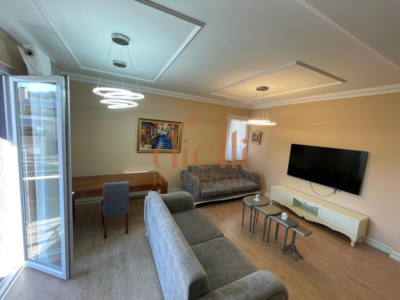 Apartament 3+1+2 per Qira tek Liqeni Thate