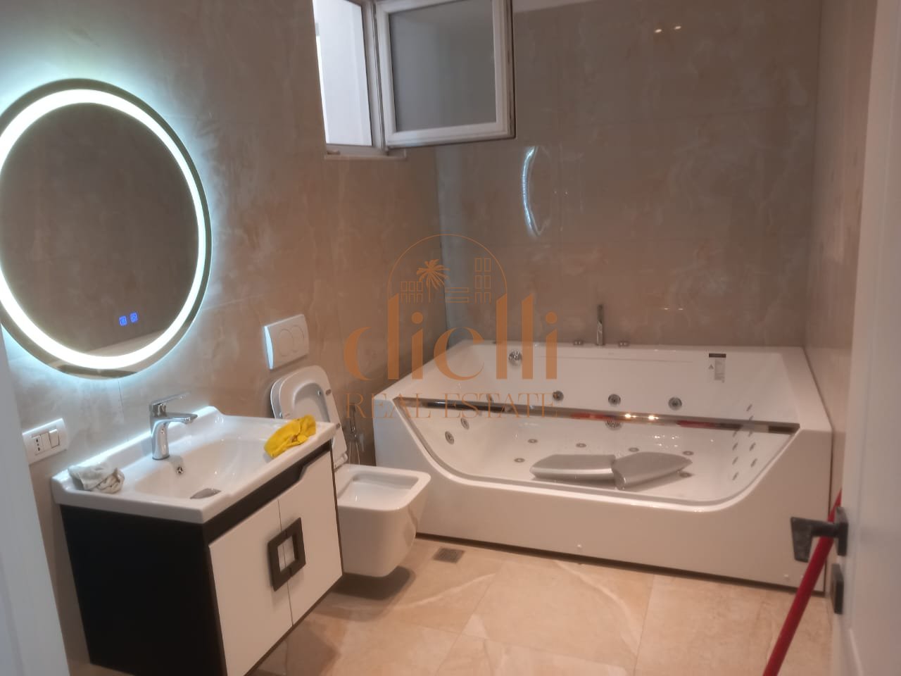 Apartament 3+1+2 per Qira tek Liqeni Thate